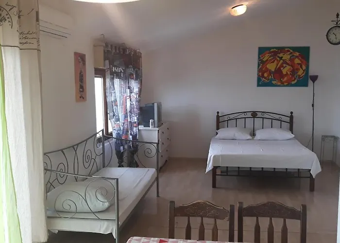 Apartment Nina *