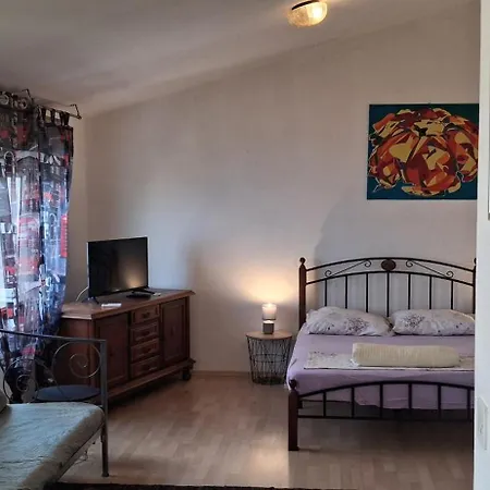 Nina * Lokva Rogoznica