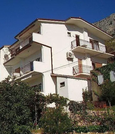 Apartment Nina